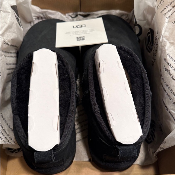 UGG Classic Ultra Mini Sz 8 - Picture 3 of 8